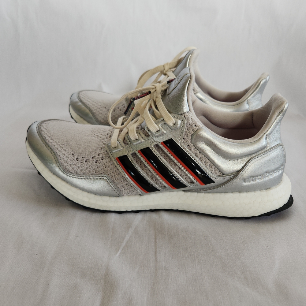 Disney adidas Men's Silver Black Red Ultraboost sz 9 men 10 women - Picture 5 of 14
